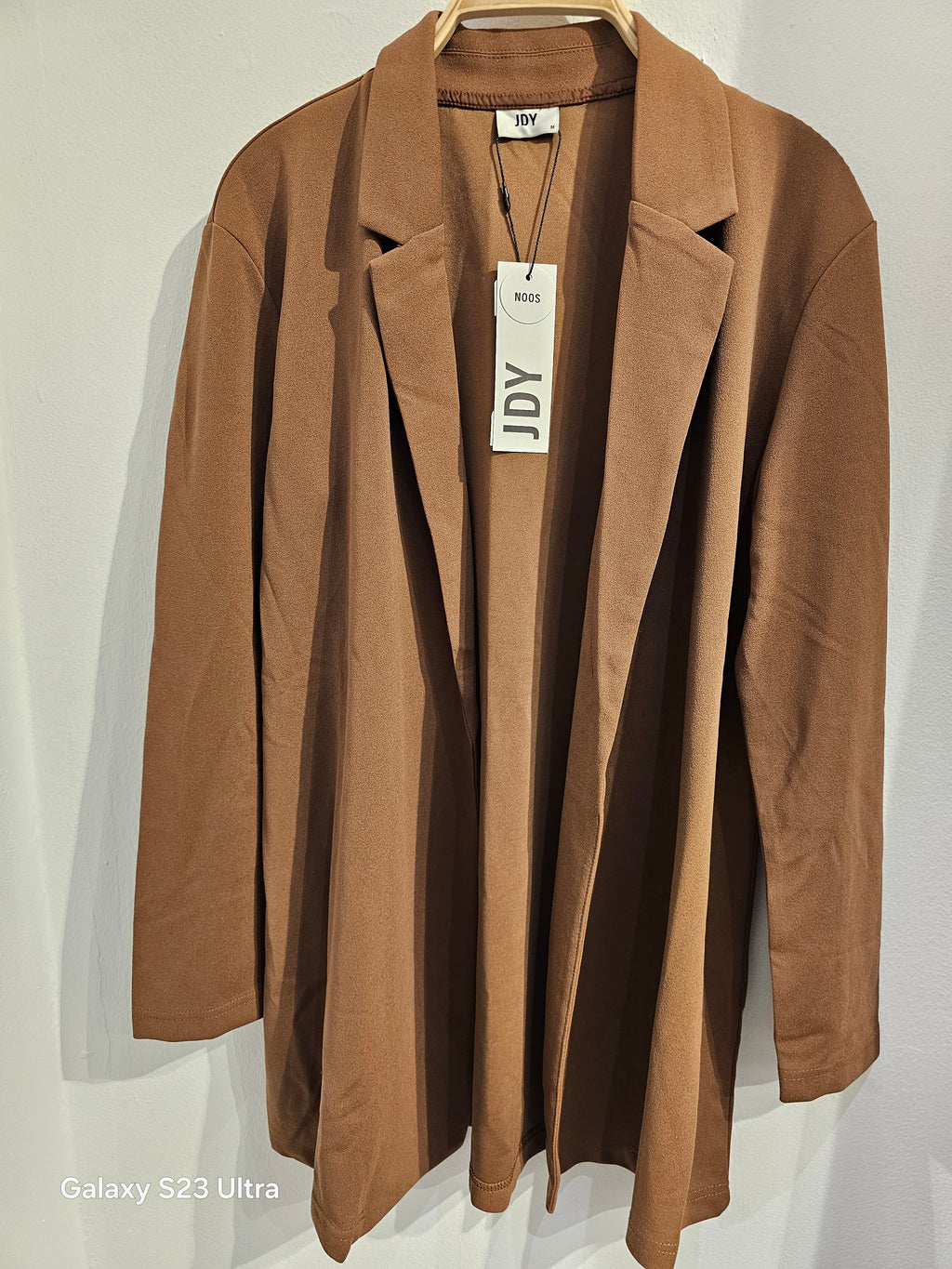 Chaqueta fina marrón