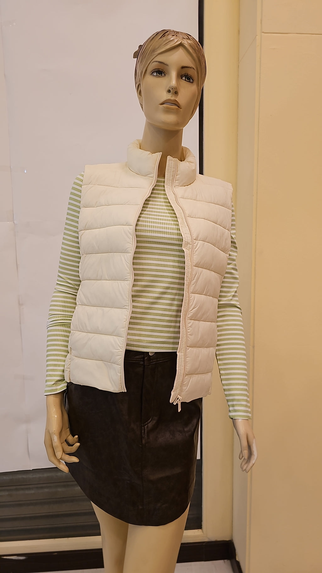 Chaleco beige JJXX