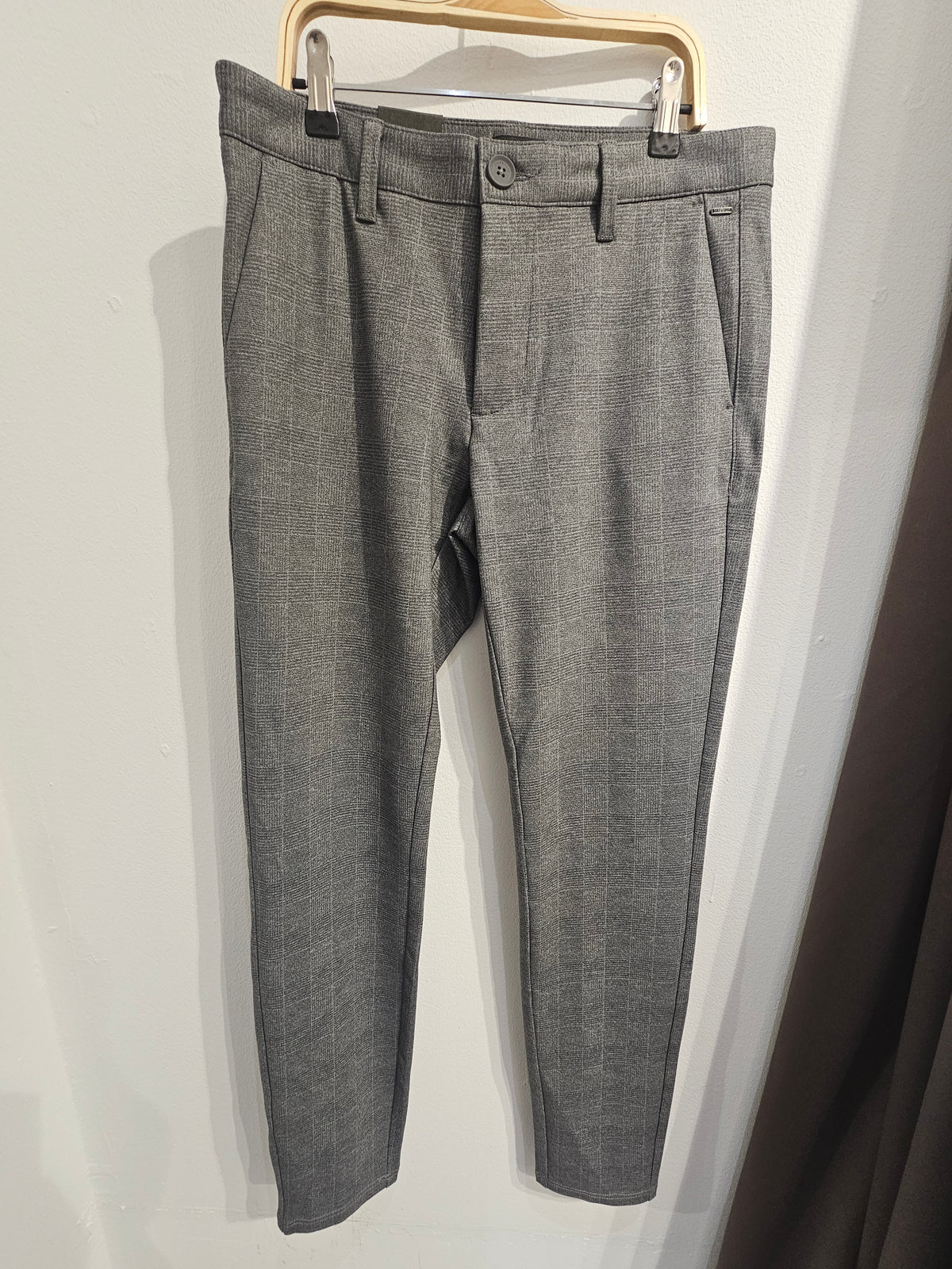 Pantalon cuadros gris ONLY & SONS